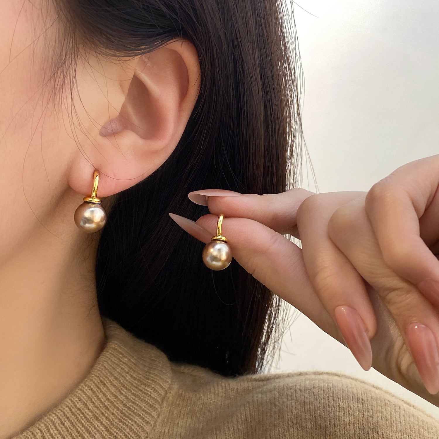 Vintage Champagne Pearl Clip-on Earrings