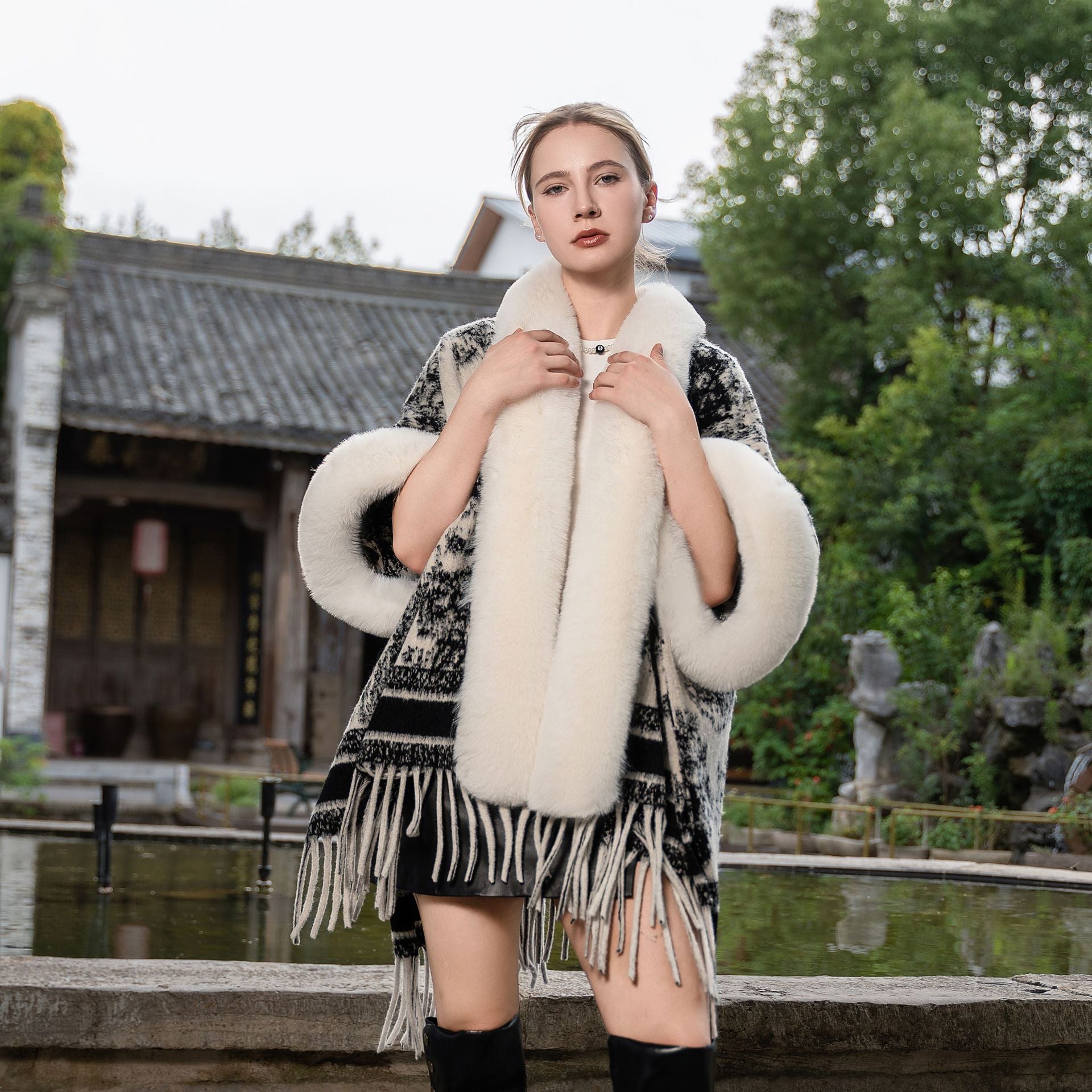 New Knitted Thickened Shawl Cape Vintage Fur Collar