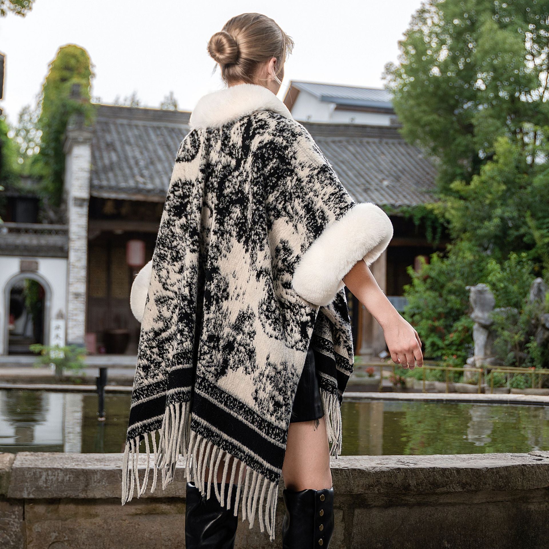 New Knitted Thickened Shawl Cape Vintage Fur Collar