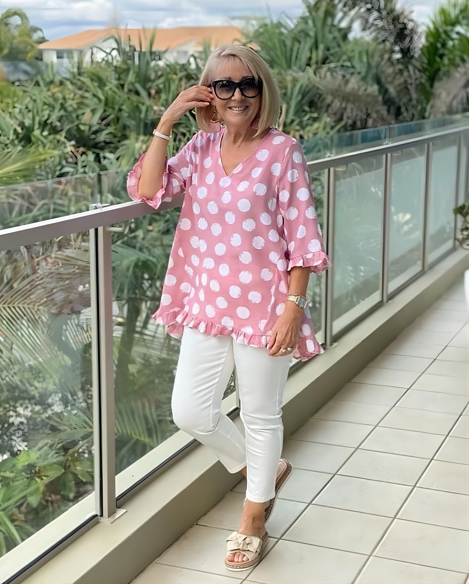 Short Sleeve V-collar Polka Dot Printed Cotton And Linen T