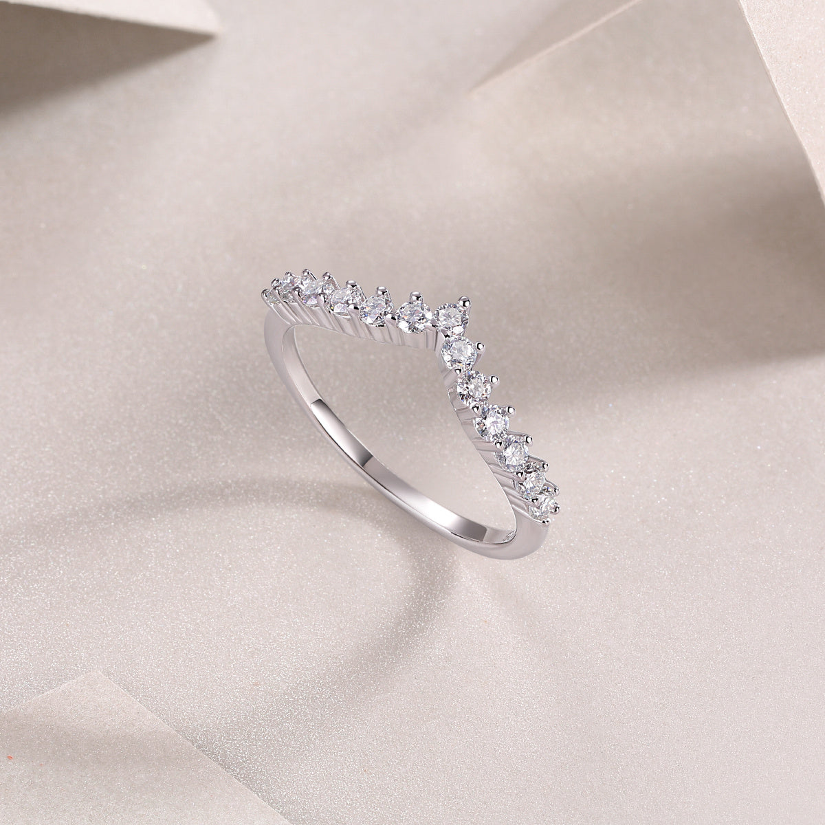Embrace Yourself - A Wedding Ring Set With Top-quality Moissanite S925 Silver And Platinum-plated Diamond Can Be Tested With A Diamond Pen