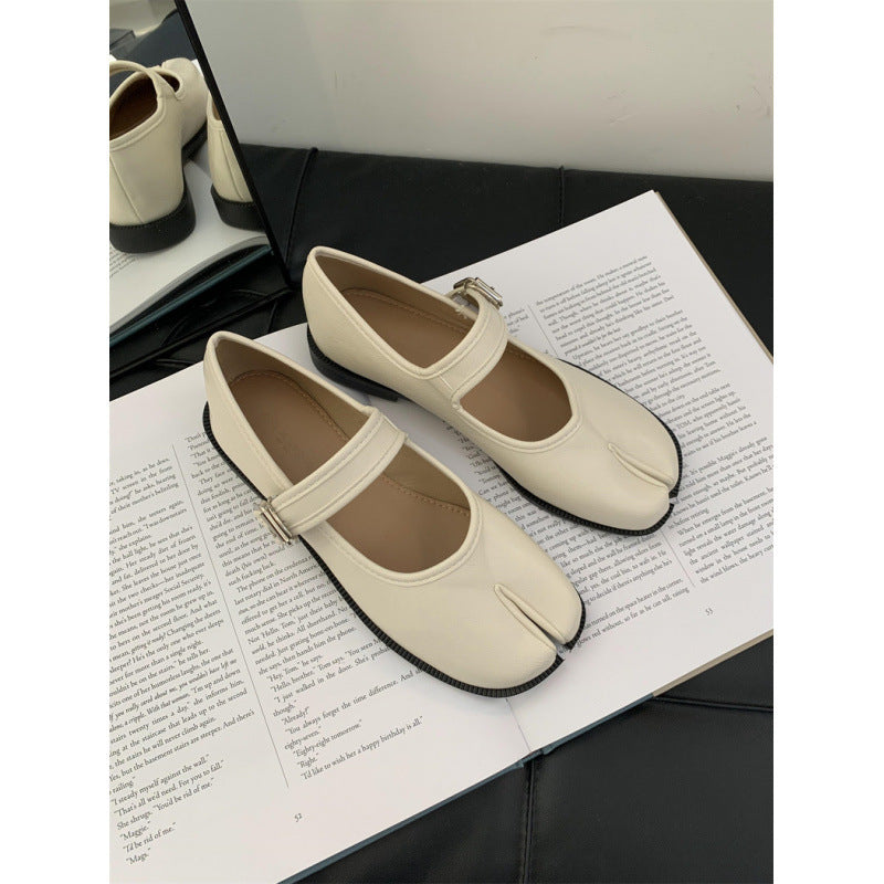 Split-toe Pig Trotter Shoes Women's Soft Sole Retro Mary